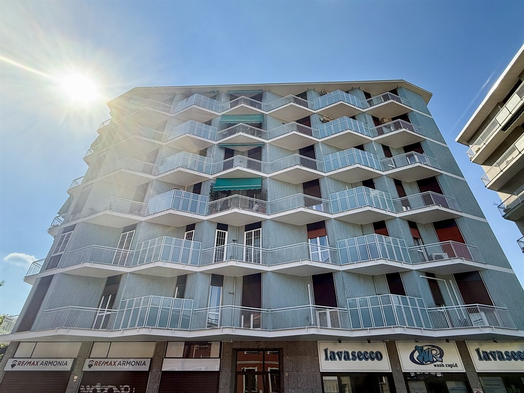 SESTO SAN GIOVANNI - MM1 I°Maggio Stazione Sesto F.S.- AMPIO 3 LOCALI